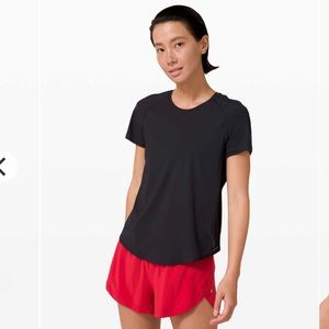 NWOT Lululemon Rise and Run Short Sleeve